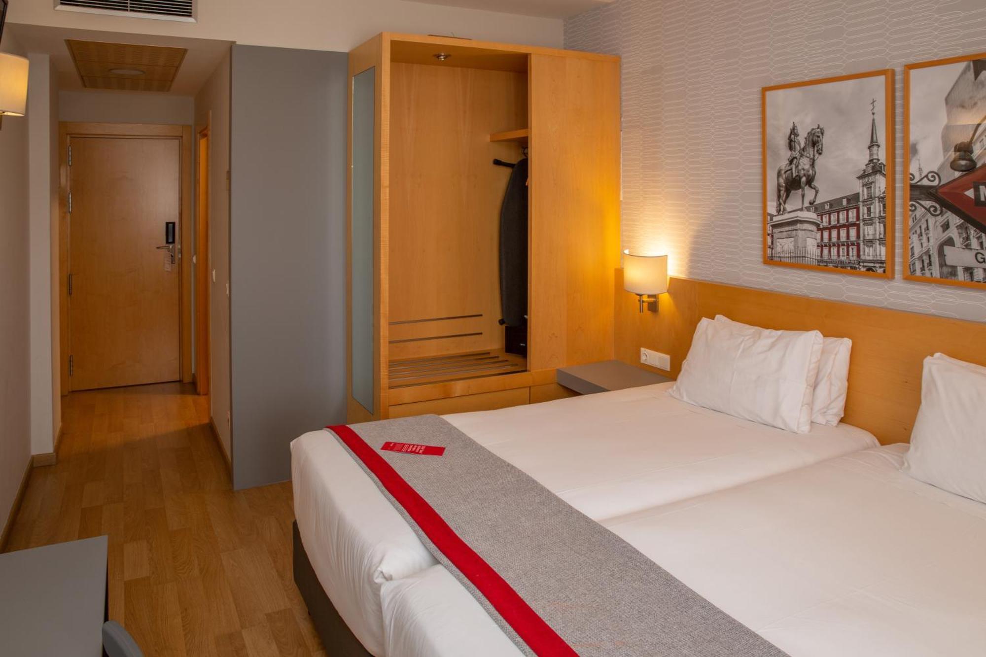 מלון Ramada By Wyndham Madrid חטאפה מראה חיצוני תמונה