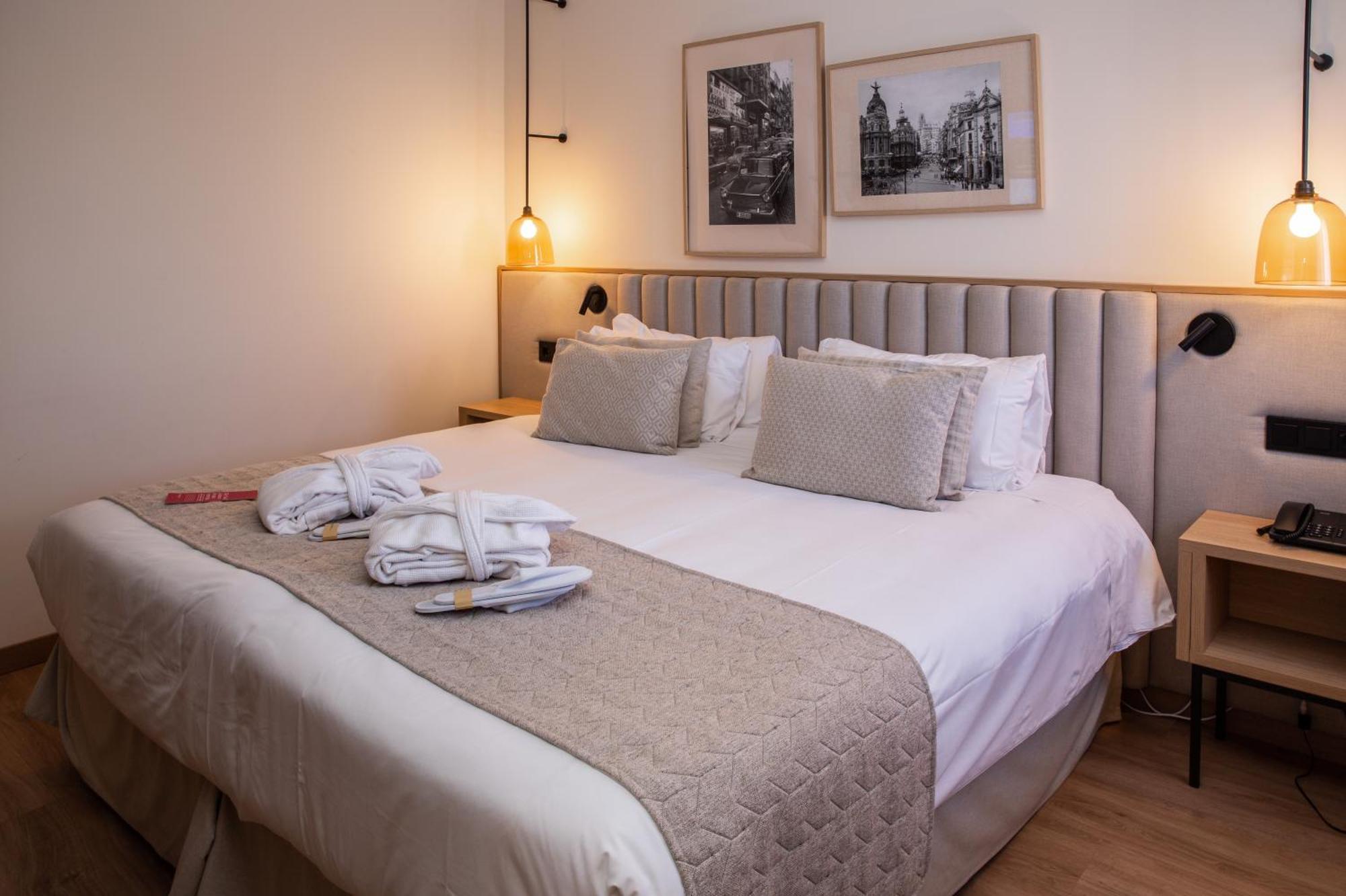 מלון Ramada By Wyndham Madrid חטאפה מראה חיצוני תמונה