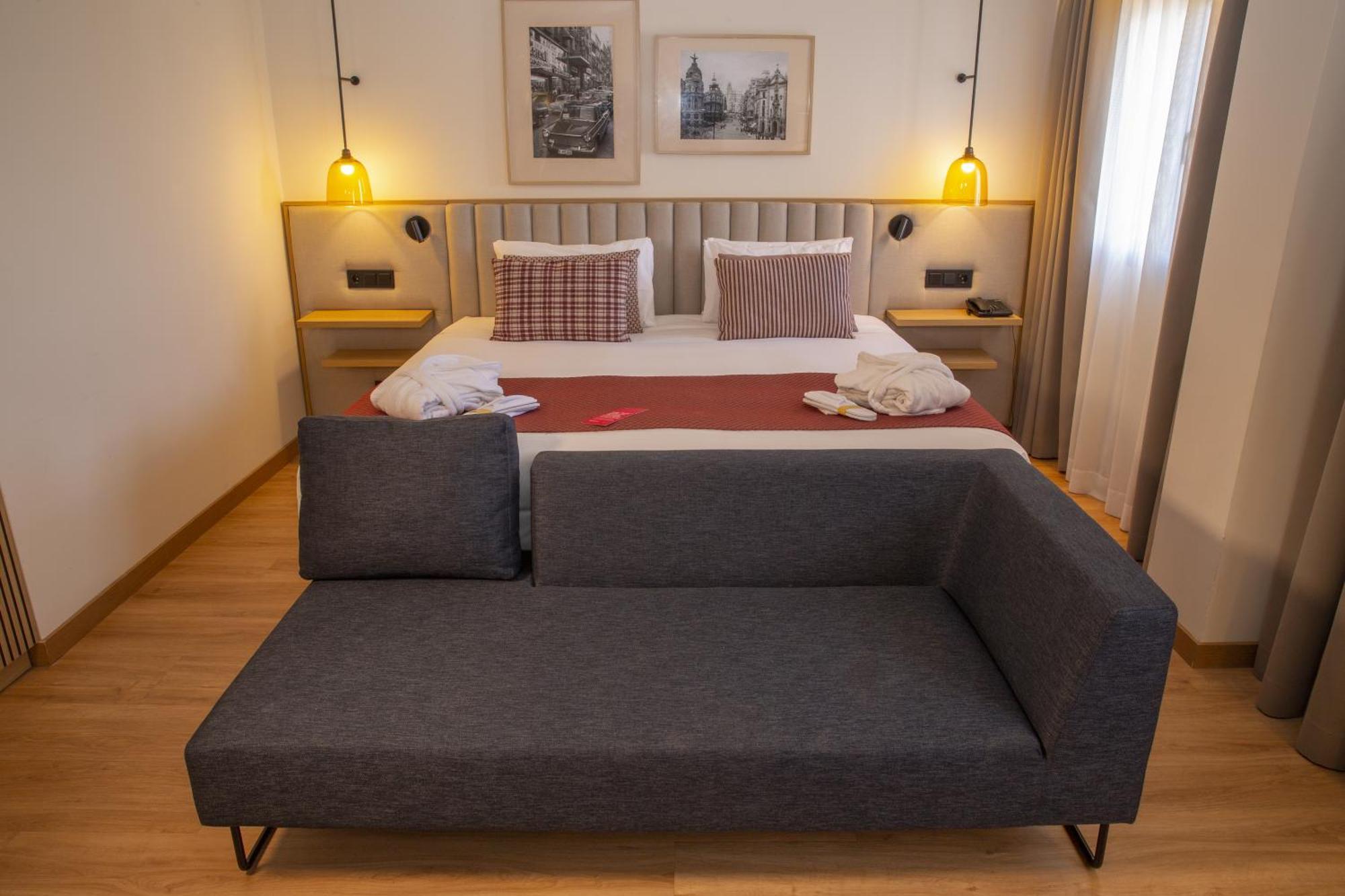 מלון Ramada By Wyndham Madrid חטאפה מראה חיצוני תמונה